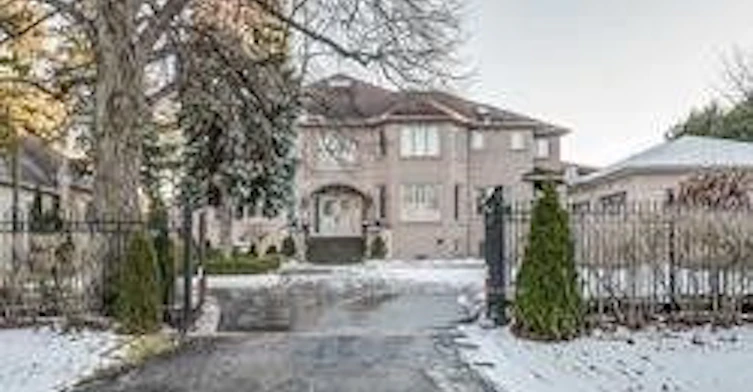 137 Arnold Avenue, Vaughan, ON, L4J 1B8