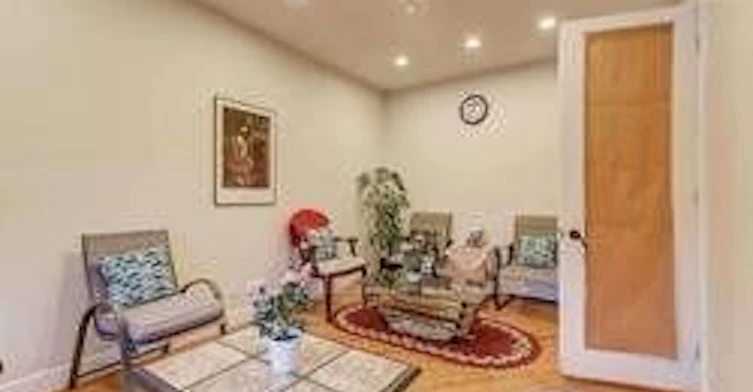 137 Arnold Avenue, Vaughan, ON, L4J 1B8 - 4