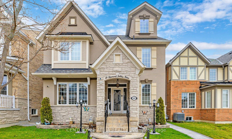 69 Diamond Jubilee Drive