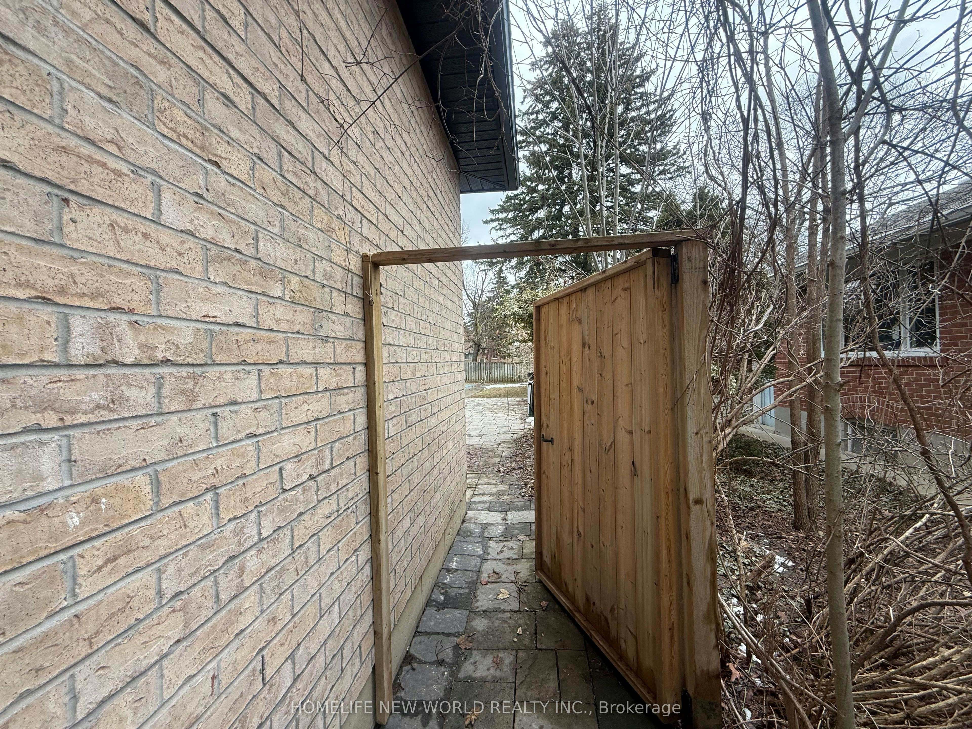 bsmt-19 Honeybourne Crescent, Markham, ON, L3P 1P4 - 2
