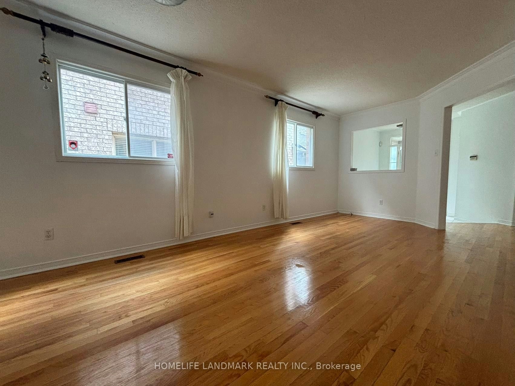 9 Baltic Street, Richmond Hill, ON, L4B 4H8 - 6