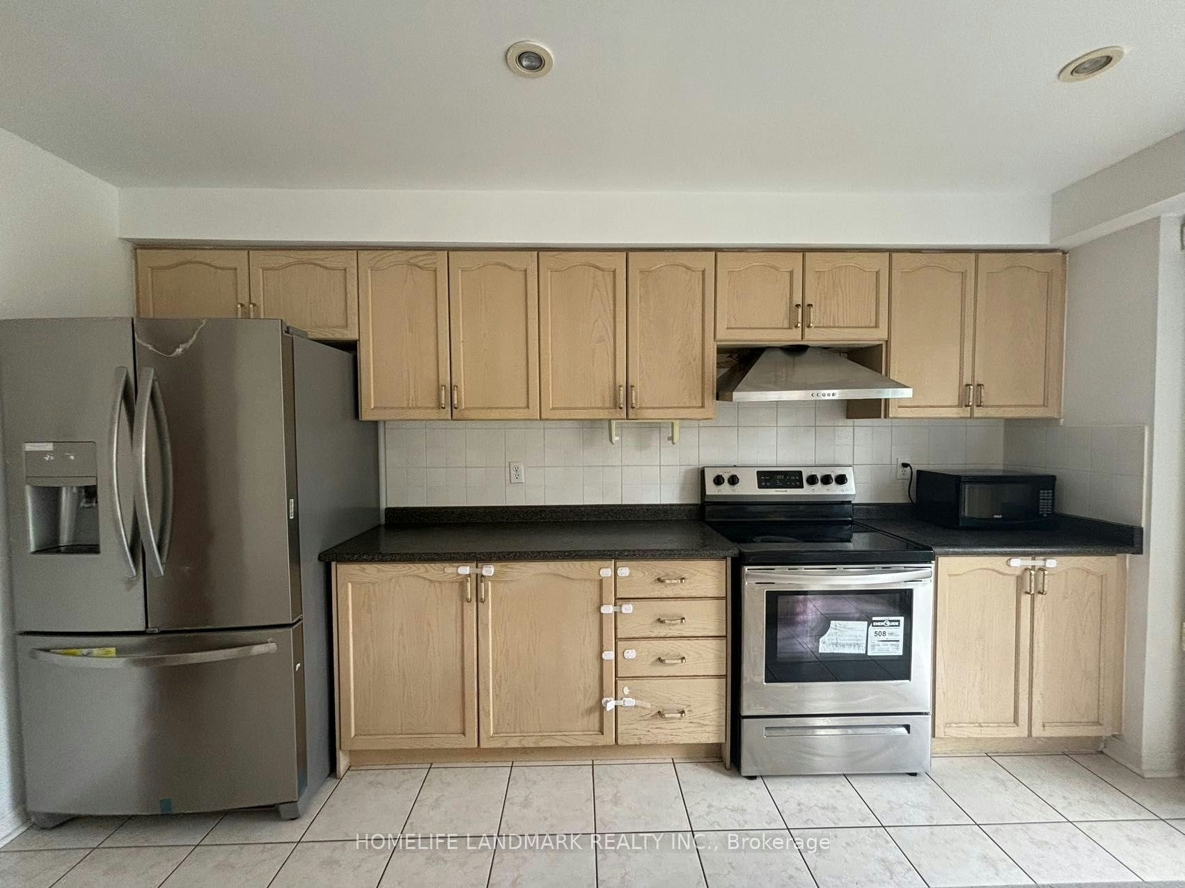 9 Baltic Street, Richmond Hill, ON, L4B 4H8 - 3