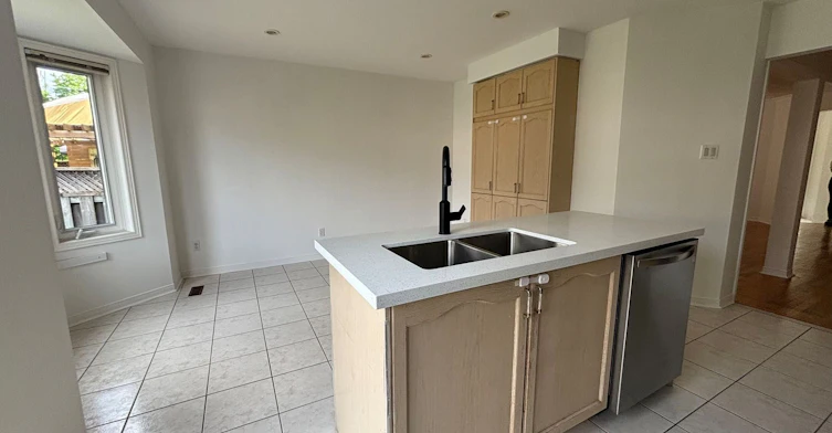 9 Baltic Street, Richmond Hill, ON, L4B 4H8 - 5