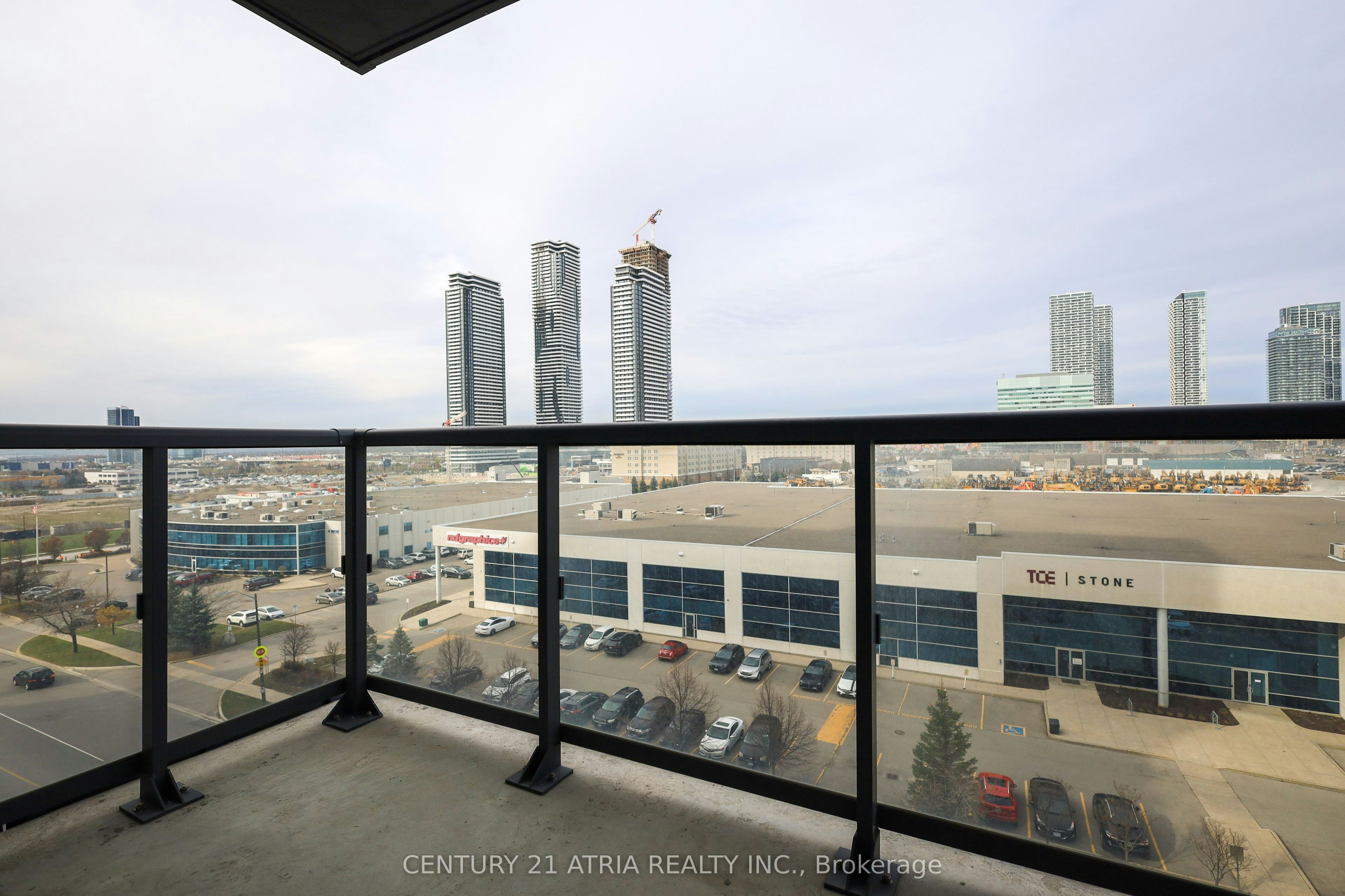 701-38 Honeycrisp Crescent, Vaughan, ON, L4K 5C3 - 24