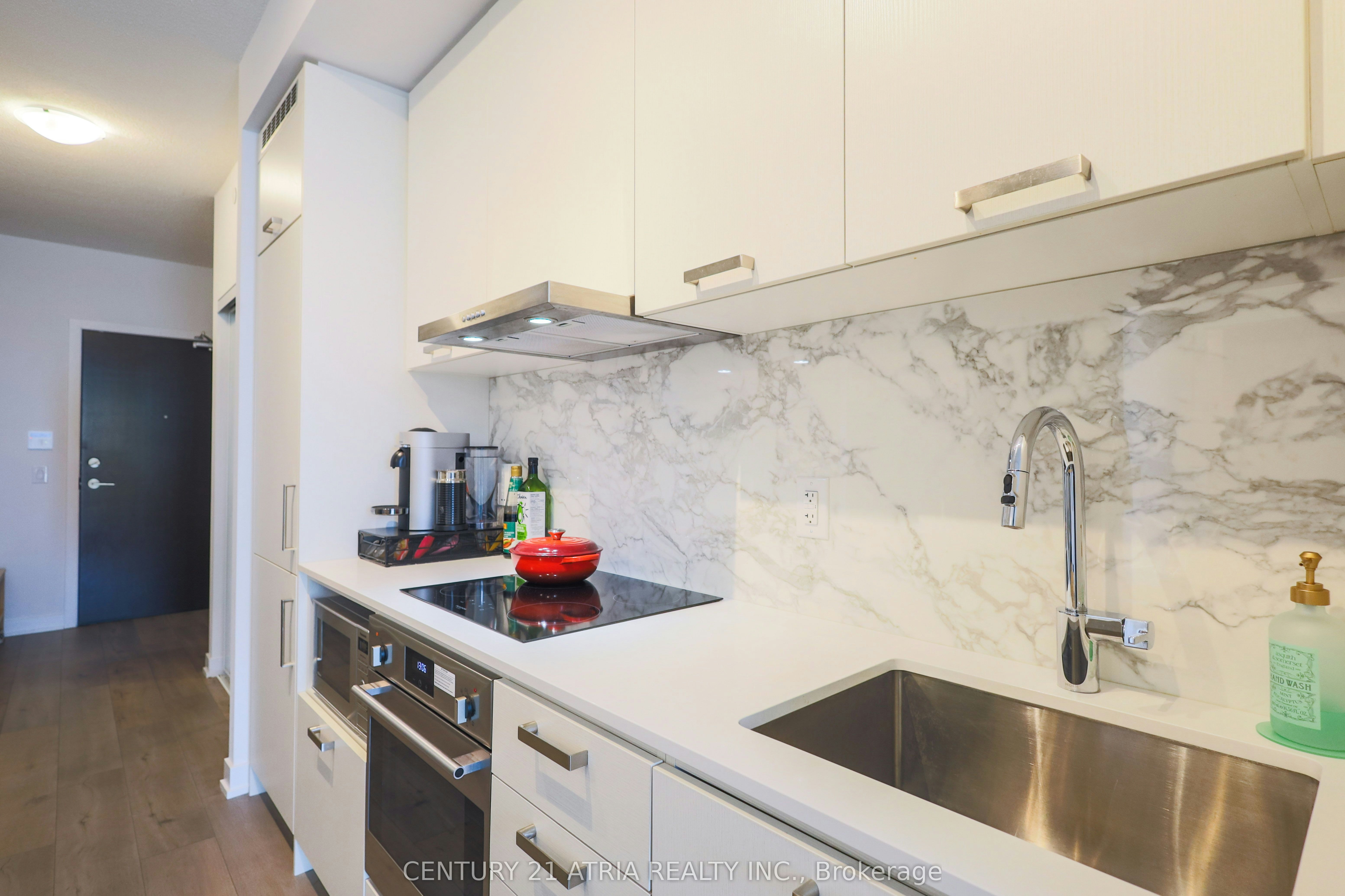701-38 Honeycrisp Crescent, Vaughan, ON, L4K 5C3 - 10