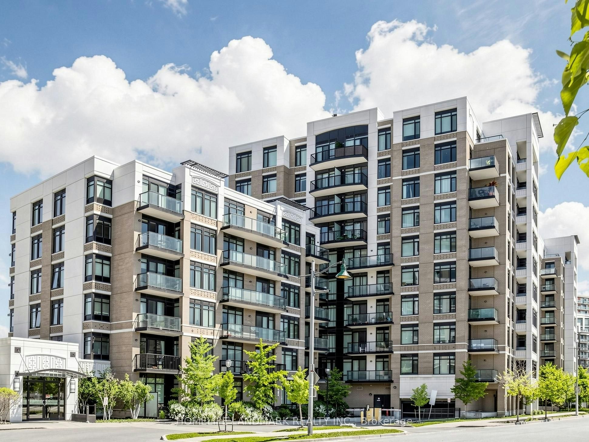513-131 Upper Duke Crescent, Markham, ON, L6G 0C9
