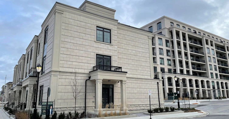 284 Buchanan Drive, Markham, ON, L3R 9S3 - 2