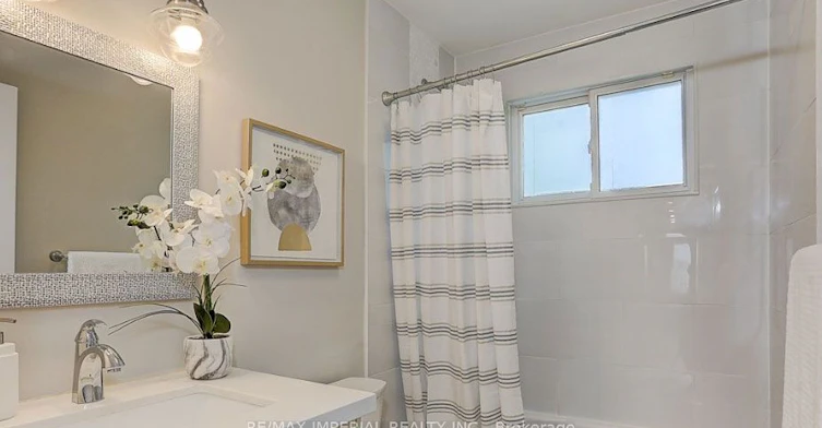 Main Floor-31 Knowles Crescent, Aurora, ON, L4G 1Z6 - 9