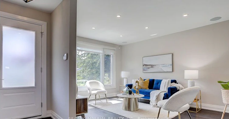 Main Floor-31 Knowles Crescent, Aurora, ON, L4G 1Z6 - 3