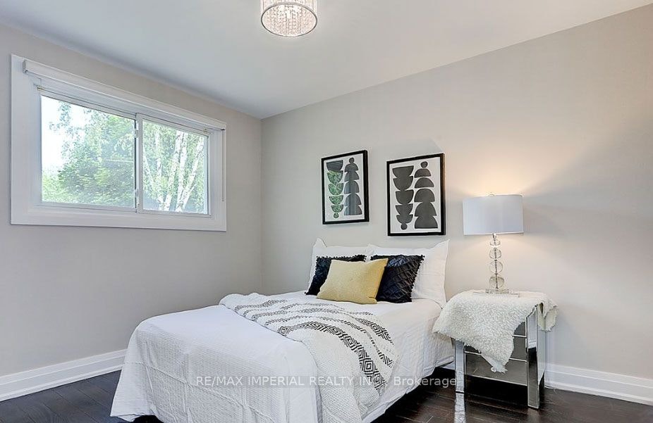 Main Floor-31 Knowles Crescent, Aurora, ON, L4G 1Z6 - 7