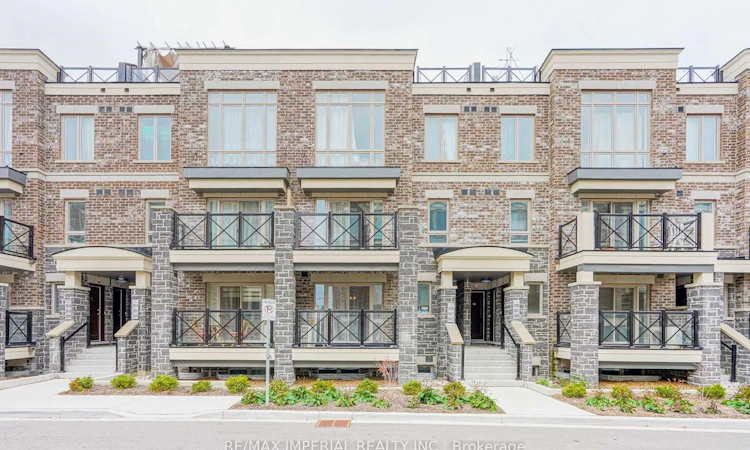 2910-15 Westmeath Lane