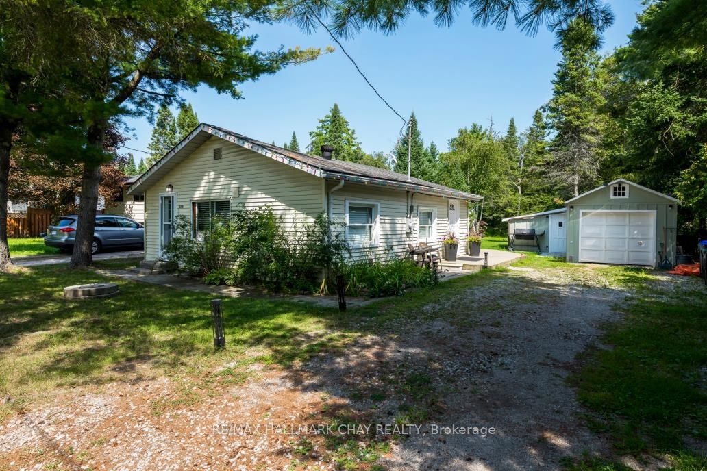 3195 Cowan Avenue, Innisfil, ON, L9S 2K2
