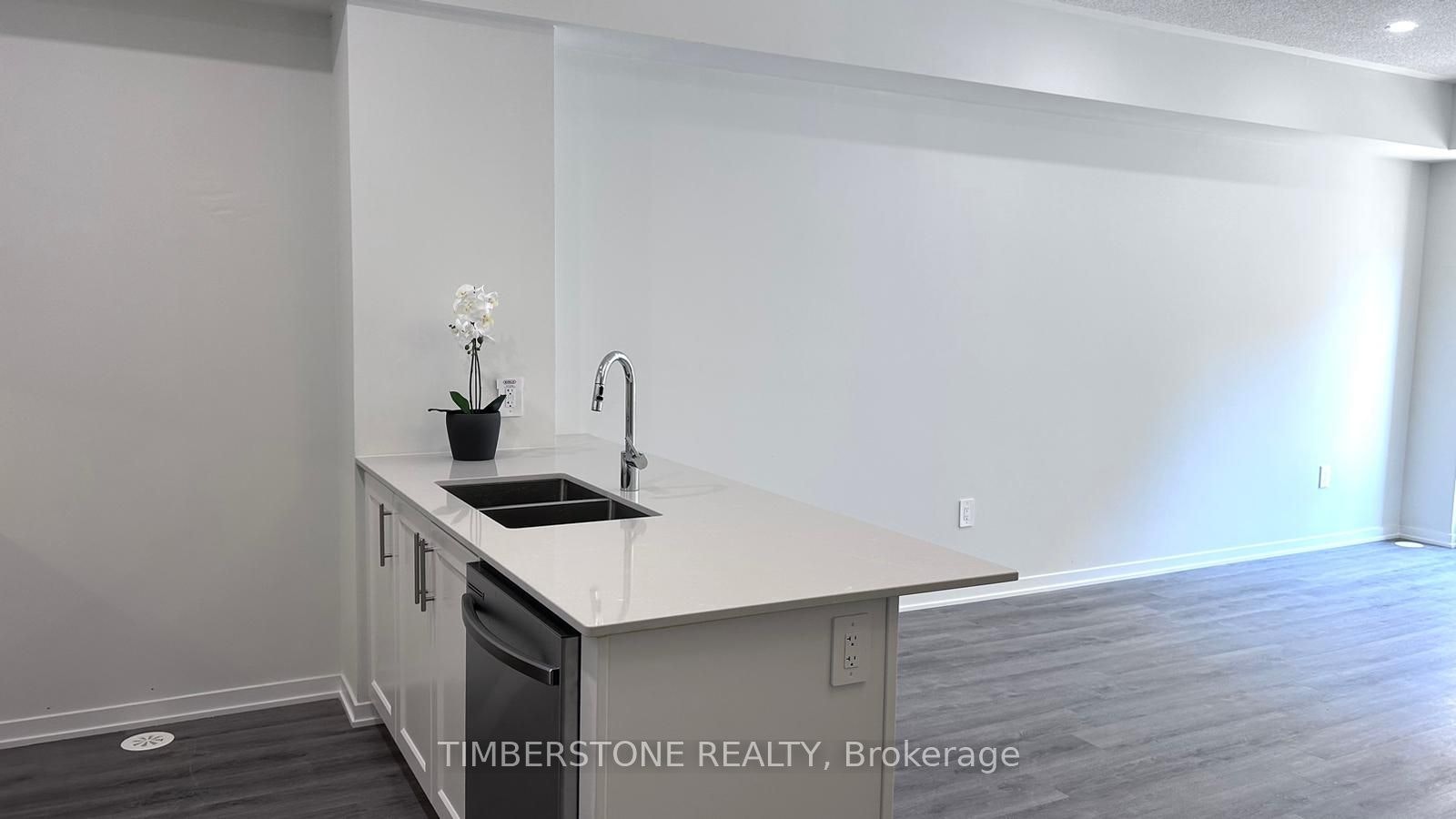 40-21 Honeycrisp Crescent, Vaughan, ON, L4K 0N6 - 2