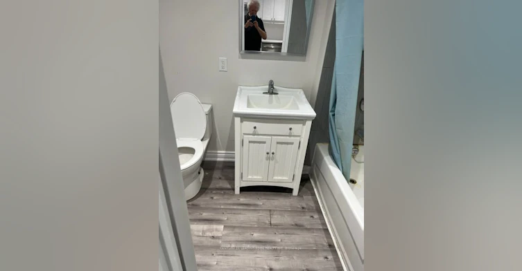 6397 Main Street, Whitchurch-Stouffville, ON, L4A 1G4 - 13