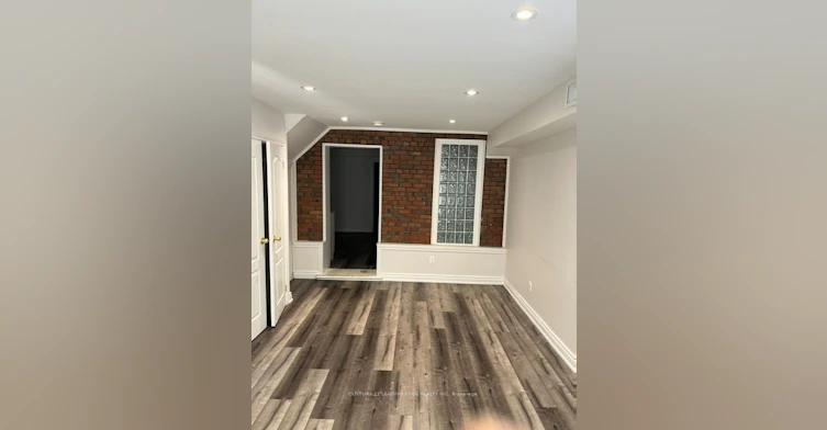 6397 Main Street, Whitchurch-Stouffville, ON, L4A 1G4 - 9