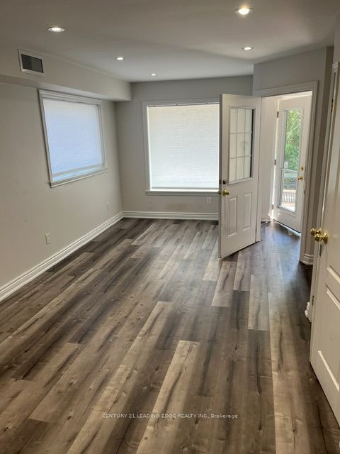 6397 Main Street, Whitchurch-Stouffville, ON, L4A 1G4 - 2