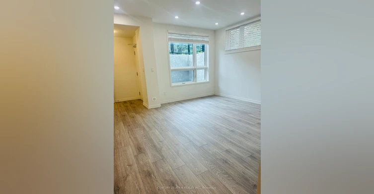 14-22 Lytham Green Circle, Newmarket, ON, L3Y 0H5 - 13