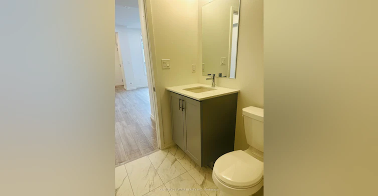 14-22 Lytham Green Circle, Newmarket, ON, L3Y 0H5 - 3