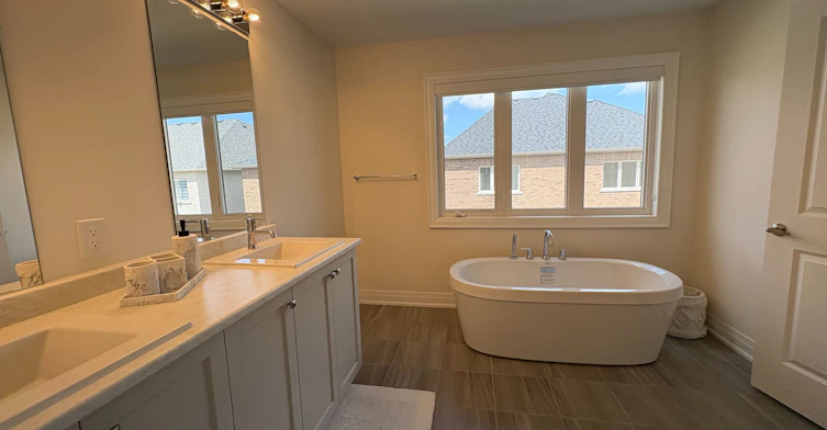 46 Faimira Avenue, Georgina, ON, L4P 0B7 - 16