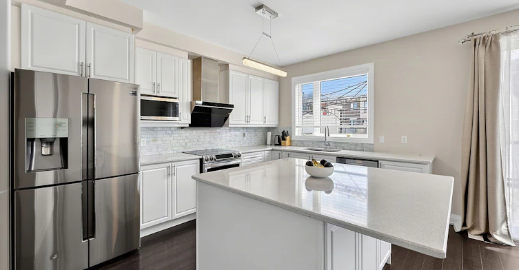21 Sparks Street, Aurora, ON, L4G 0Z9 - 10