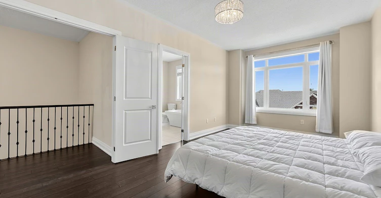 21 Sparks Street, Aurora, ON, L4G 0Z9 - 19