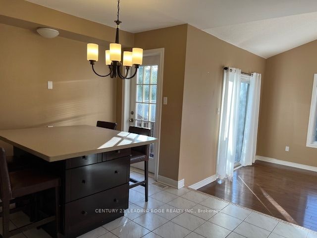 180 Stone Road, Aurora, ON, L4G 6Y9 - 5