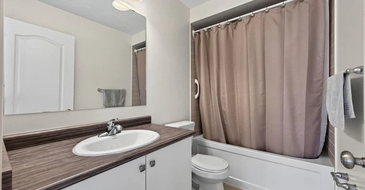 23 Cobb Street, Aurora, ON, L4G 0W9 - 24