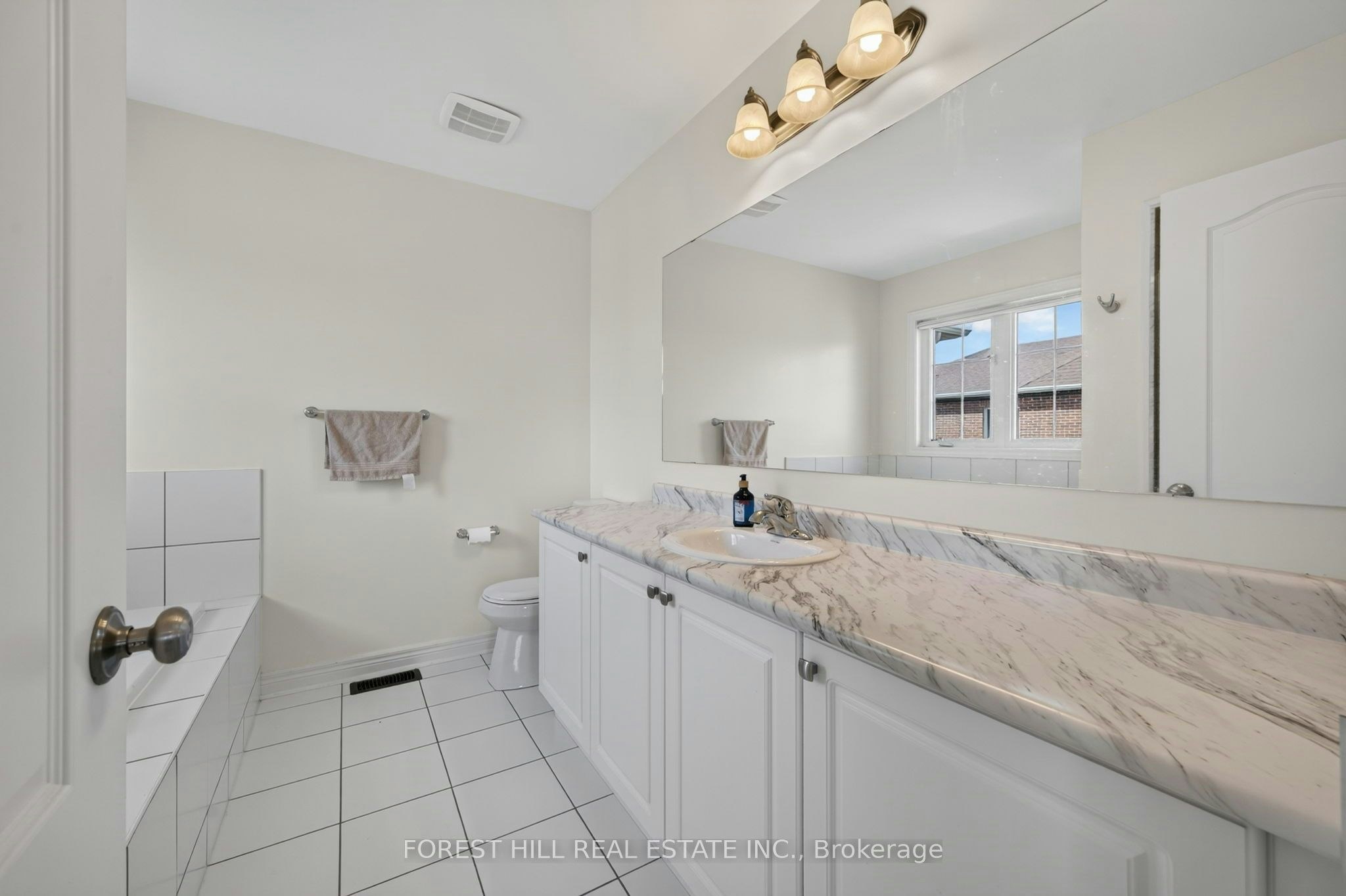 23 Cobb Street, Aurora, ON, L4G 0W9 - 19