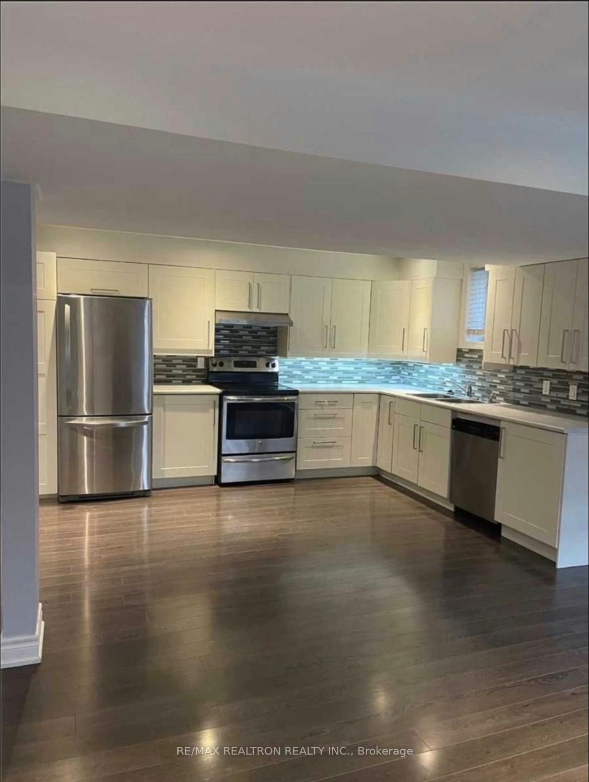 121 Silver Maple Rd Basement Road, Richmond Hill, ON, L4E 0C8