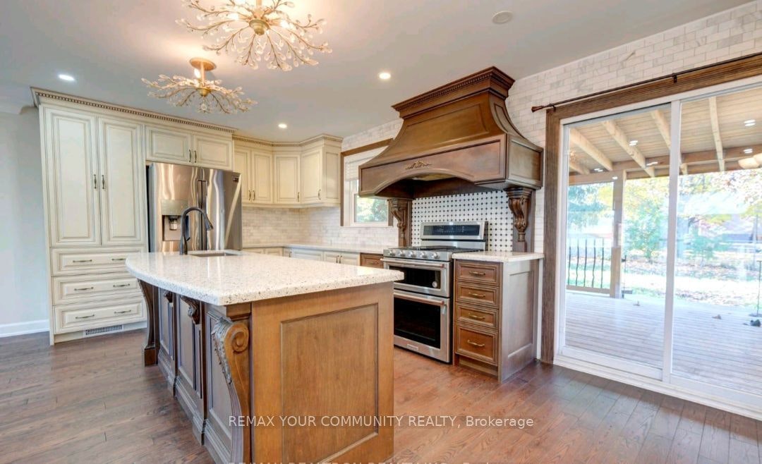 372 Dixon Boulevard, Newmarket, ON, L3Y 5C4 - 5