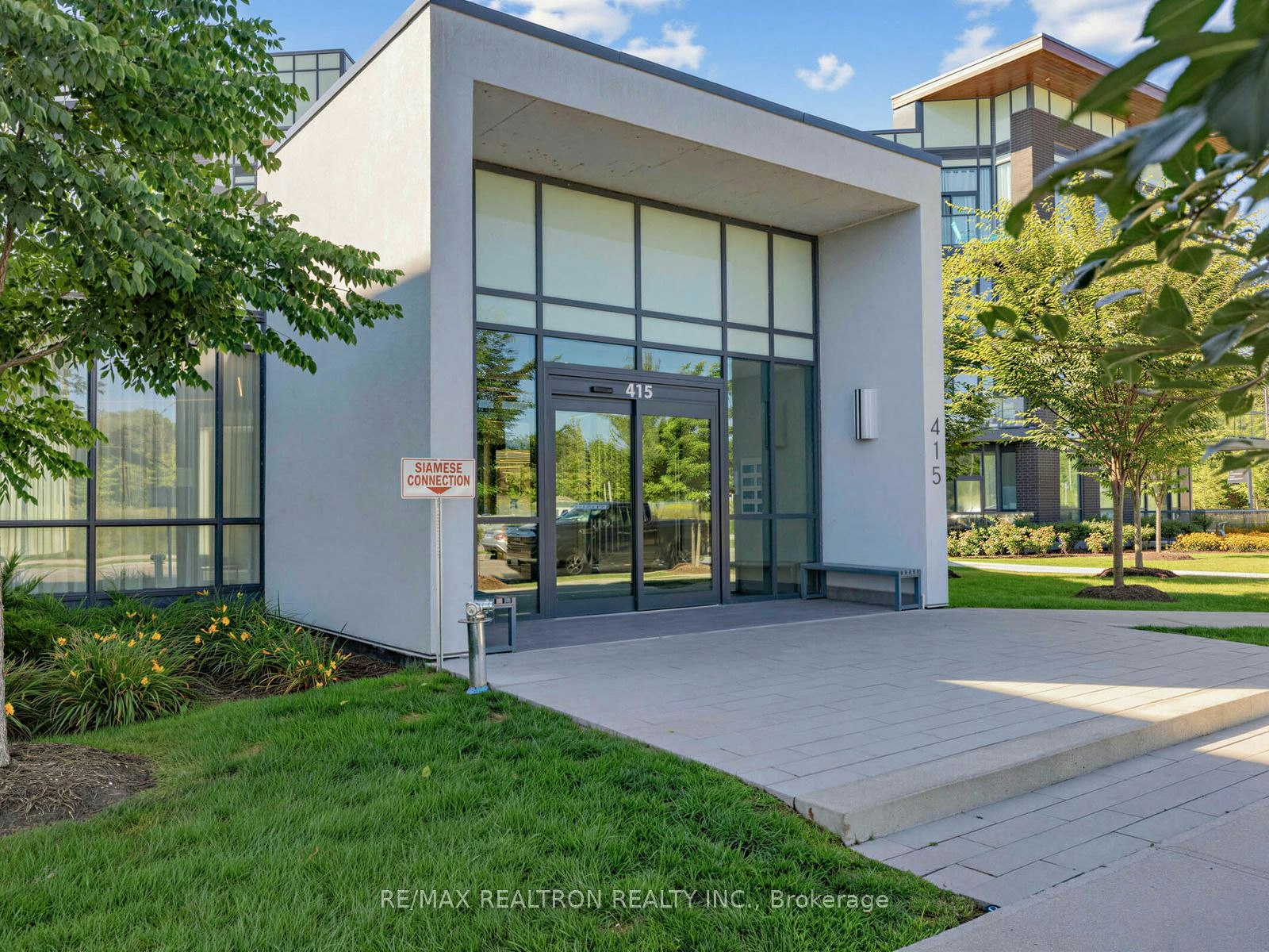 101-415 Sea Ray Avenue, Innisfil, ON, L9S 0R5 - 2
