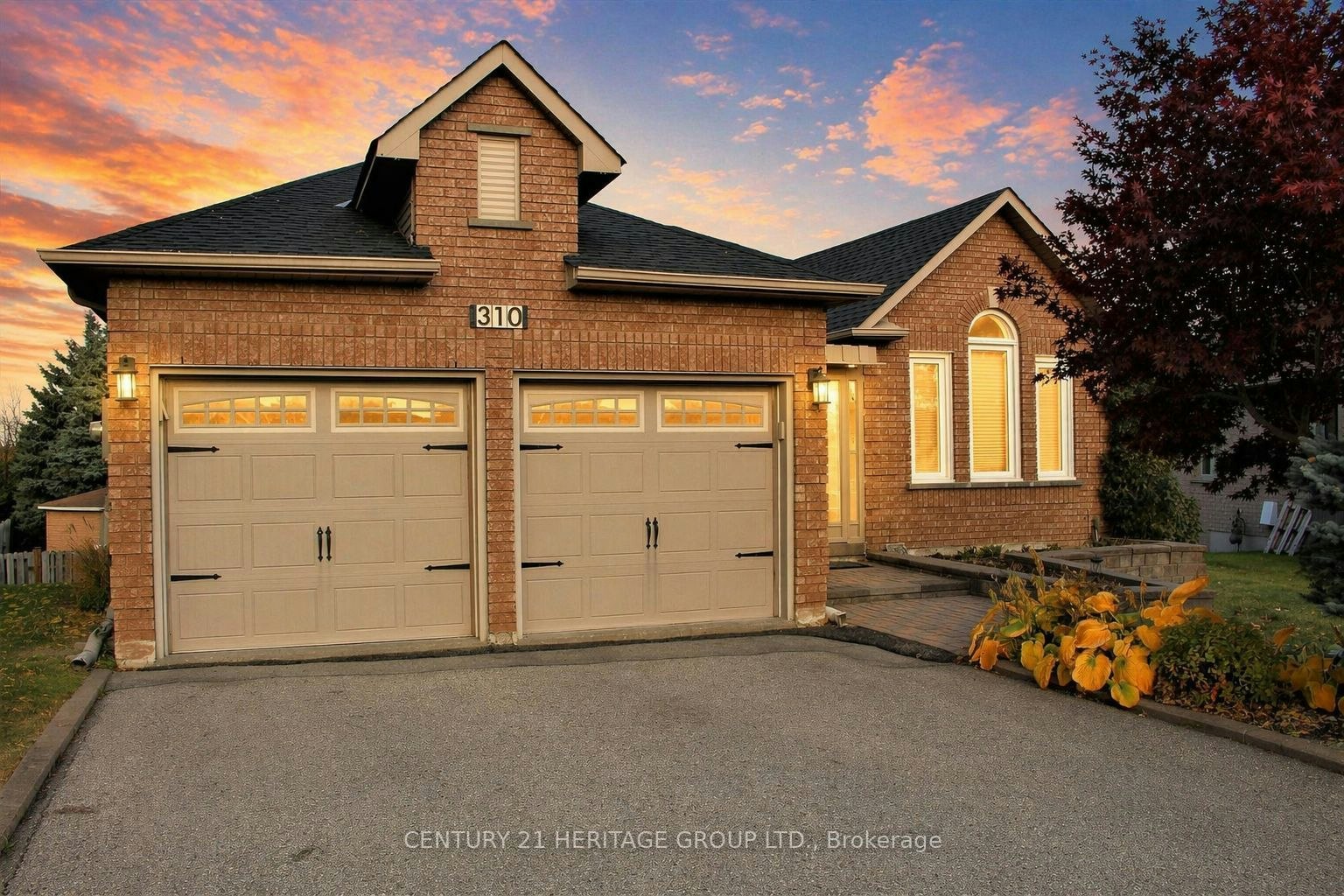 310 Chambers Crescent, Newmarket, ON, L3X 1T2