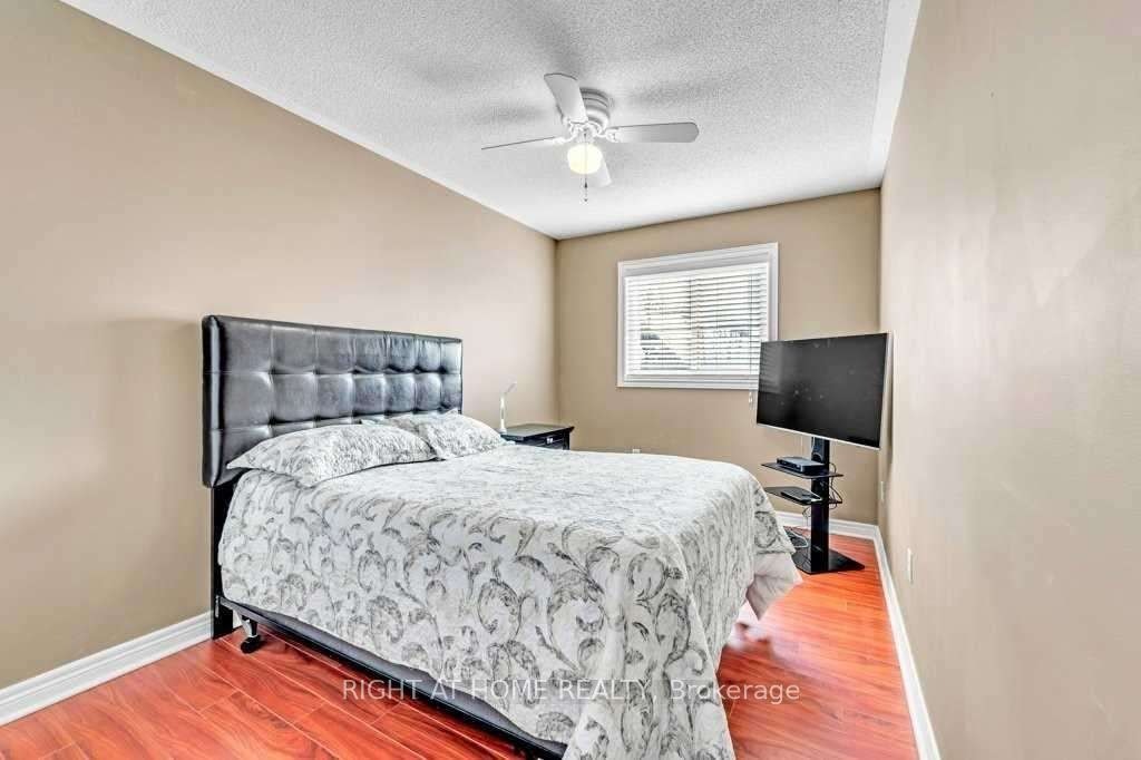 558 Legresley Lane, Newmarket, ON, L3Y 8R6 - 12