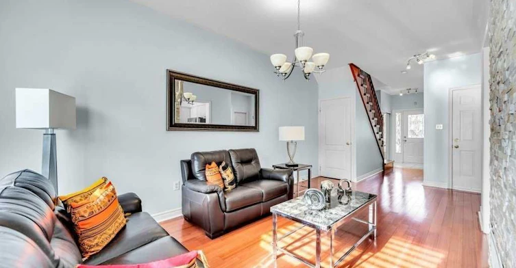 558 Legresley Lane, Newmarket, ON, L3Y 8R6 - 6