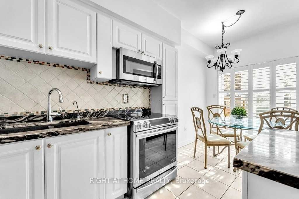 558 Legresley Lane, Newmarket, ON, L3Y 8R6 - 5