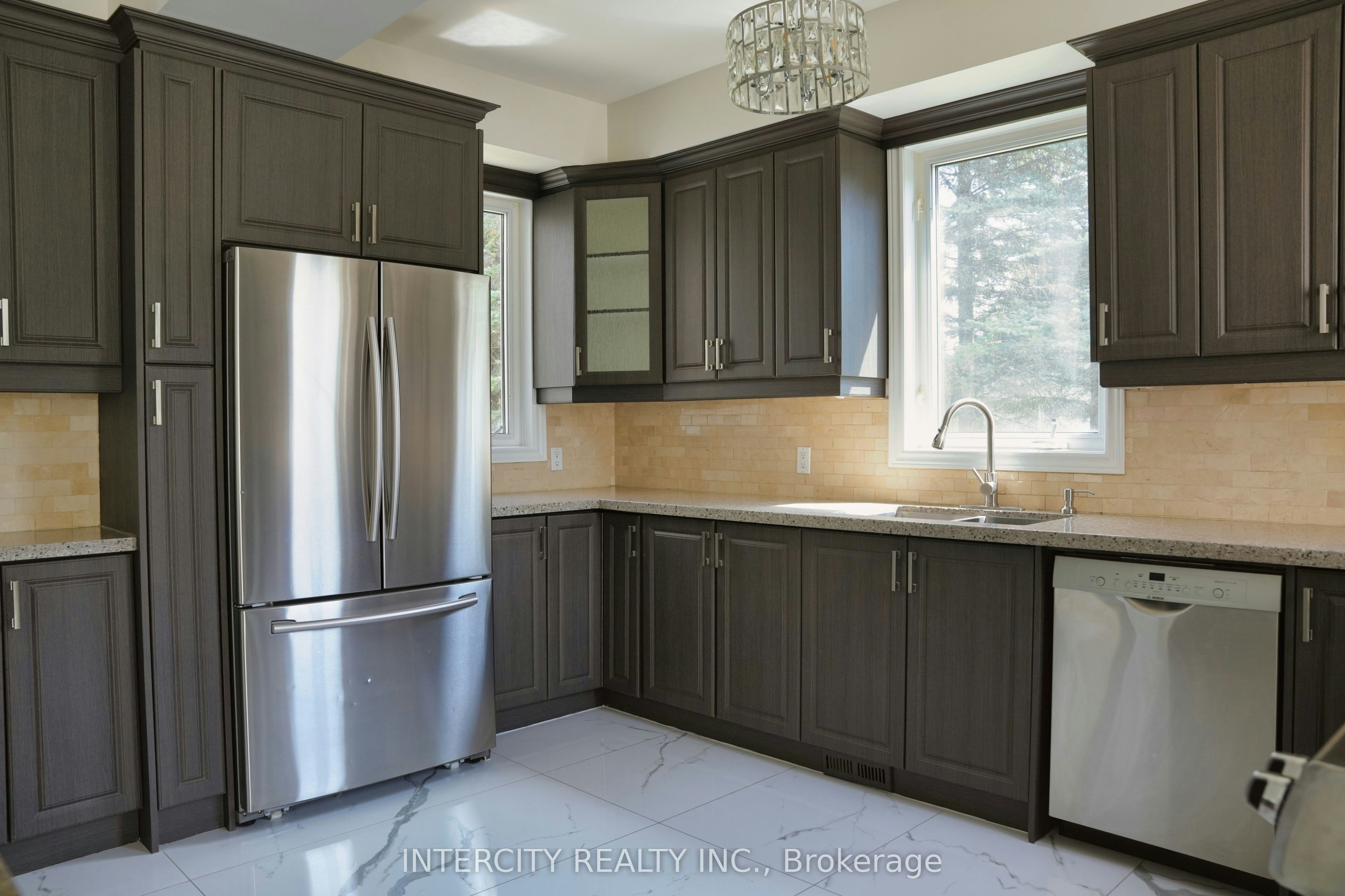 70 Belsite Court, Vaughan, ON, L0J 1C0 - 11