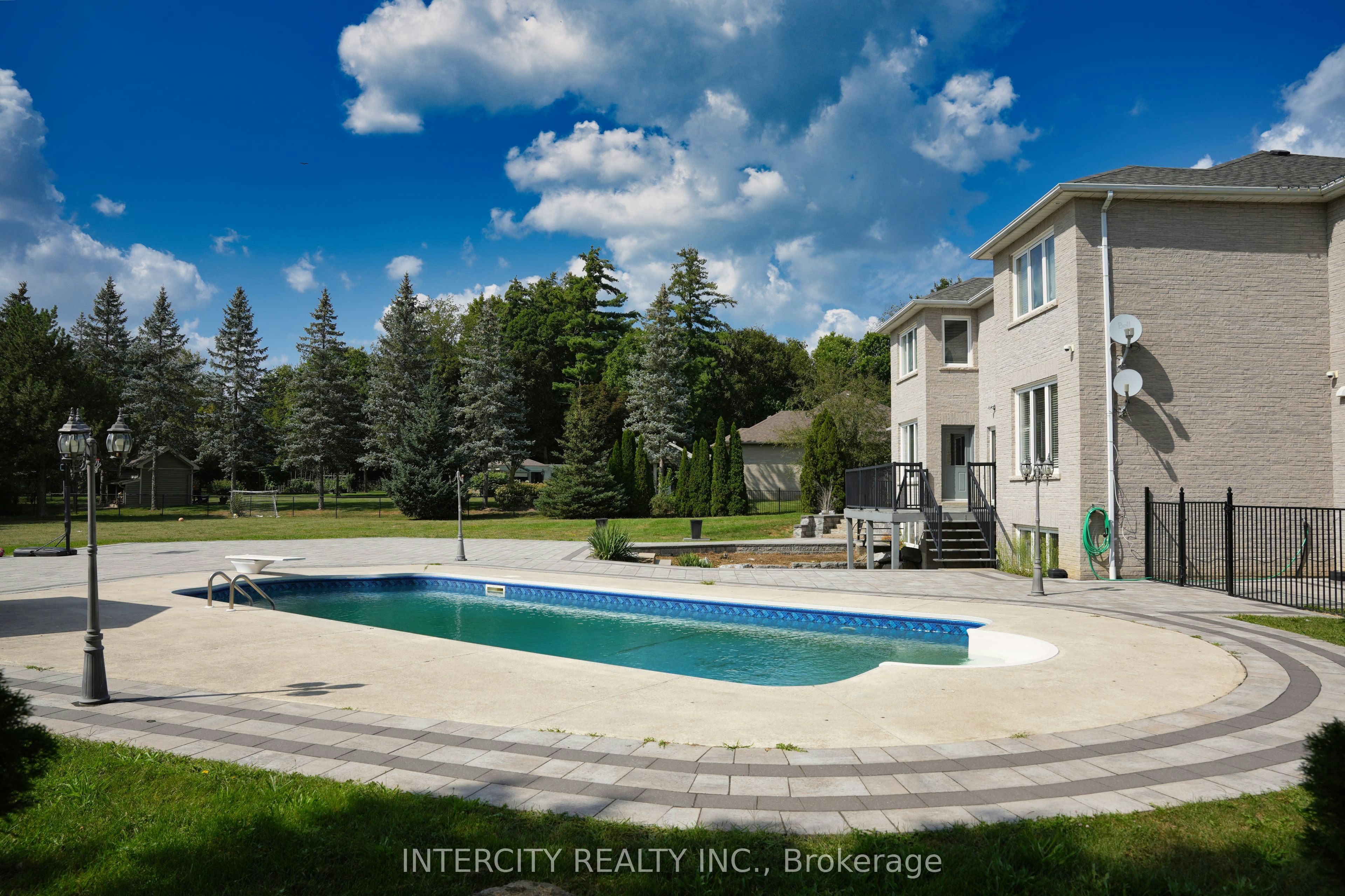 70 Belsite Court, Vaughan, ON, L0J 1C0 - 38