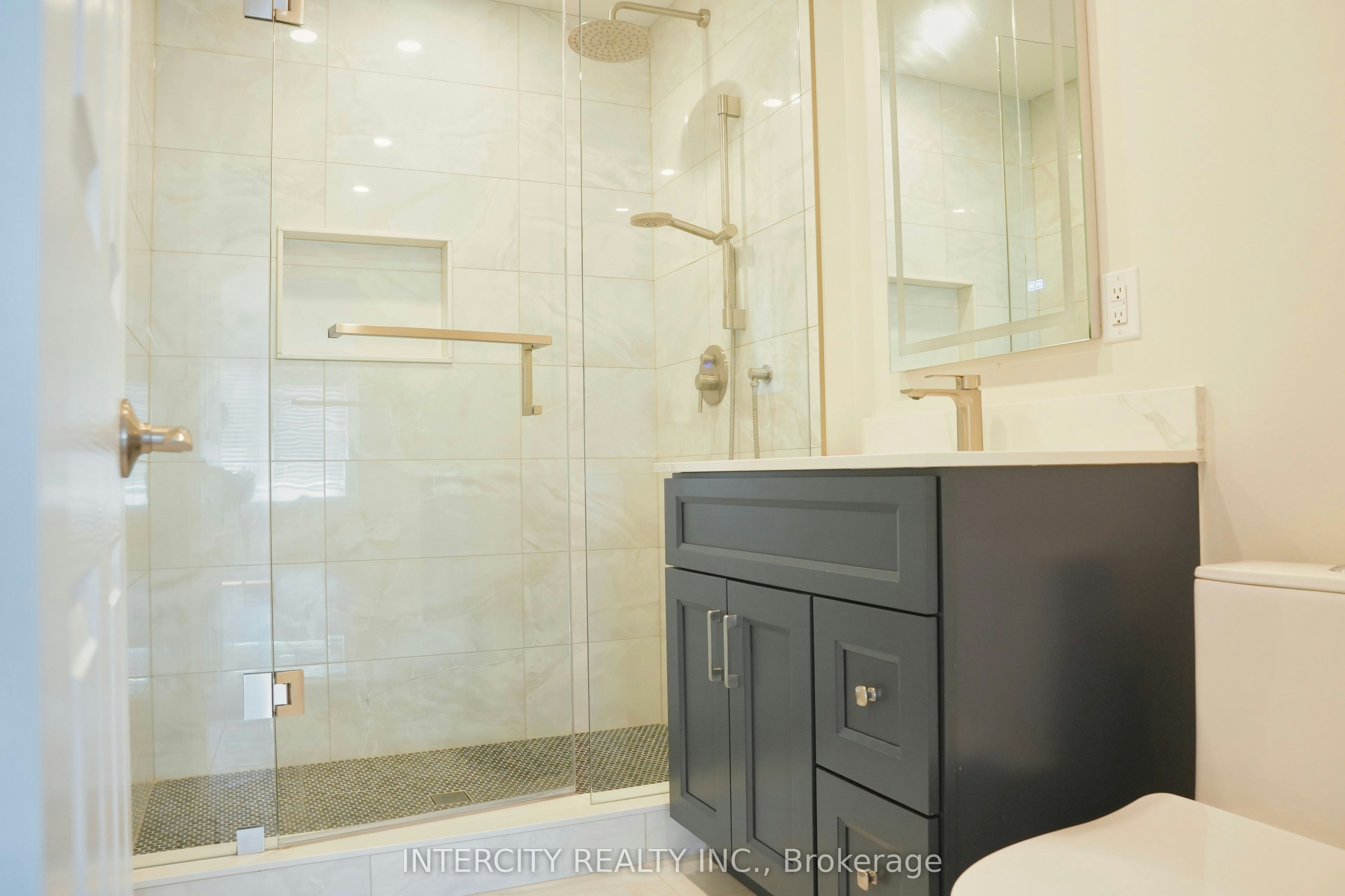 70 Belsite Court, Vaughan, ON, L0J 1C0 - 24