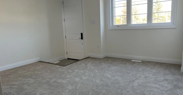 4193 Major Mackenzie Drive, Markham, ON, L6C 3L5 - 2
