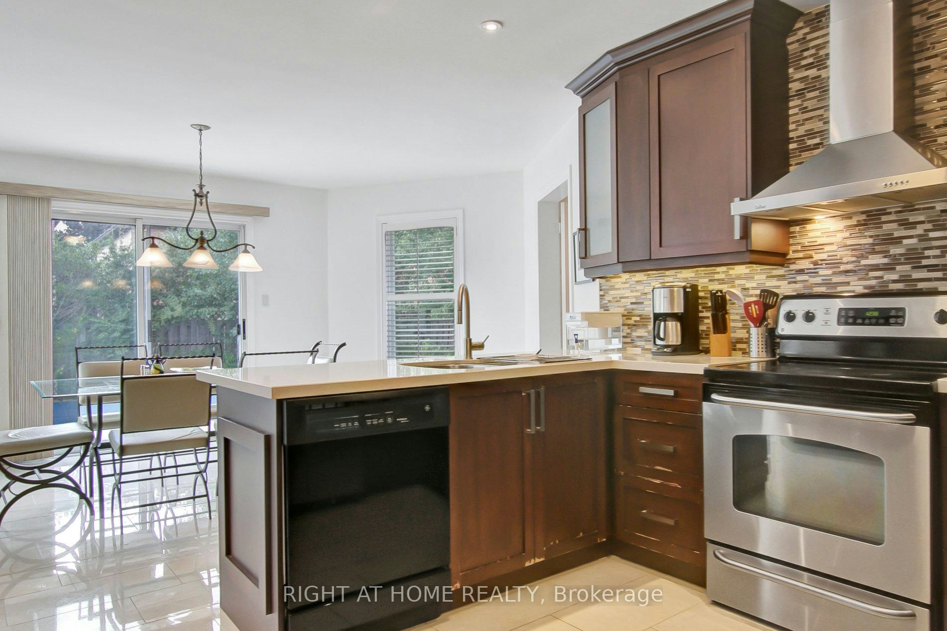 53 Waltham Crescent, Richmond Hill, ON, L4B 1Z3 - 23