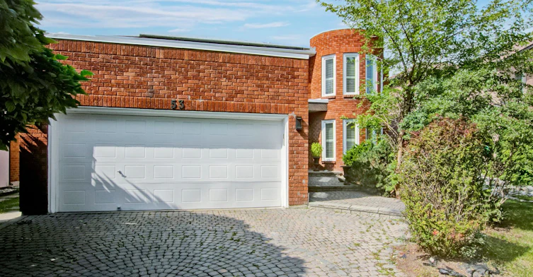 53 Waltham Crescent, Richmond Hill, ON, L4B 1Z3