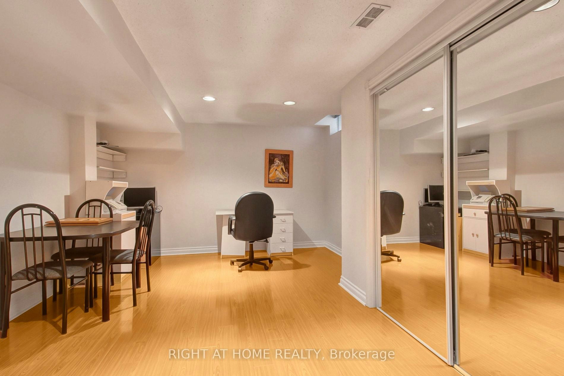 53 Waltham Crescent, Richmond Hill, ON, L4B 1Z3 - 42