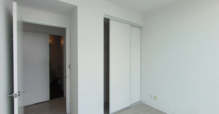 5803-898 Portage Parkway, Vaughan, ON, L4K 0J6 - 5
