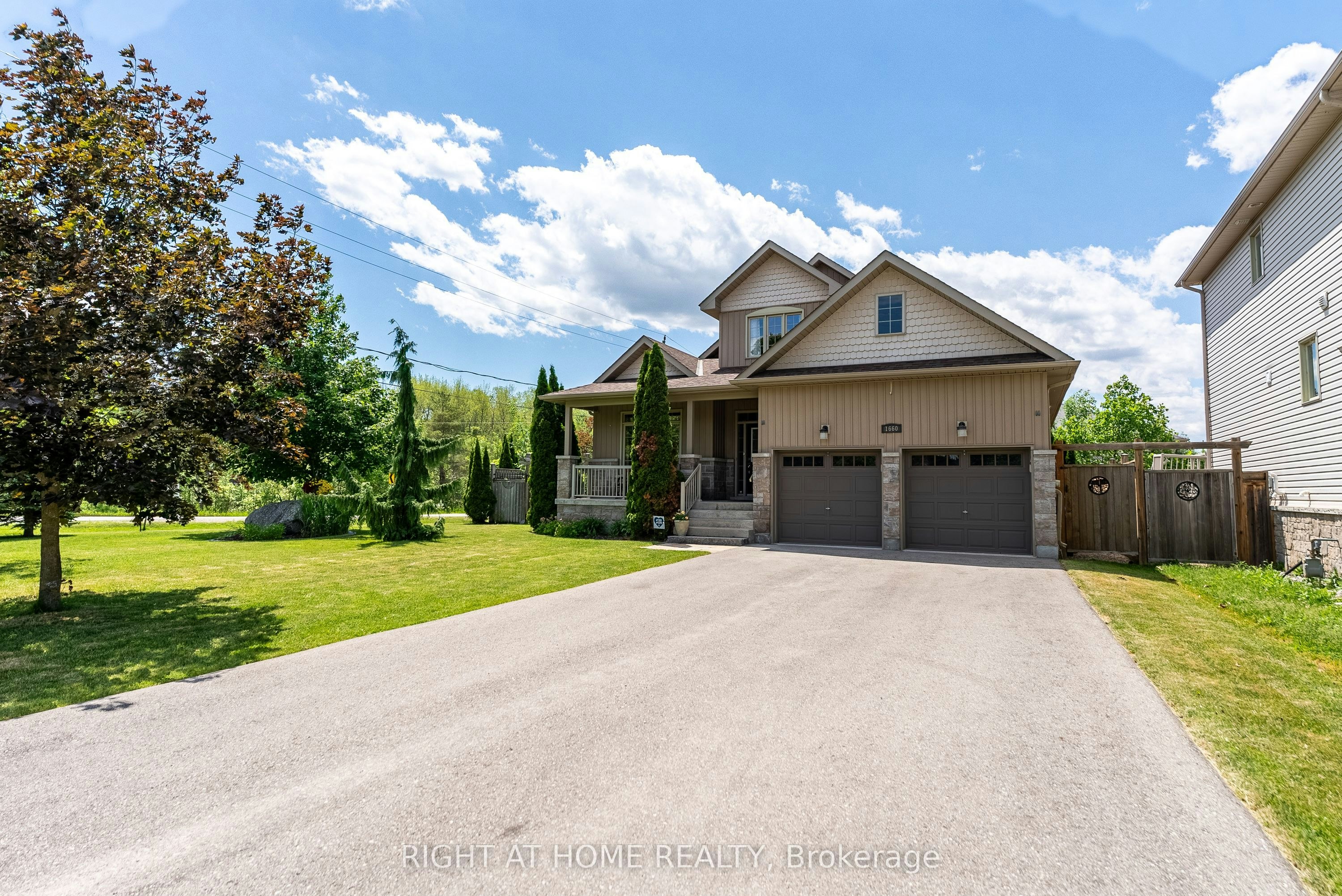 1660 Moyer Avenue, Innisfil, ON, L9S 1S8