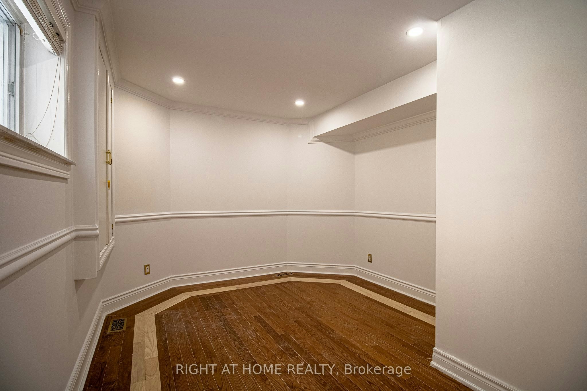 Lower level-12 Josie Drive, Richmond Hill, ON, L4C 7G1 - 3