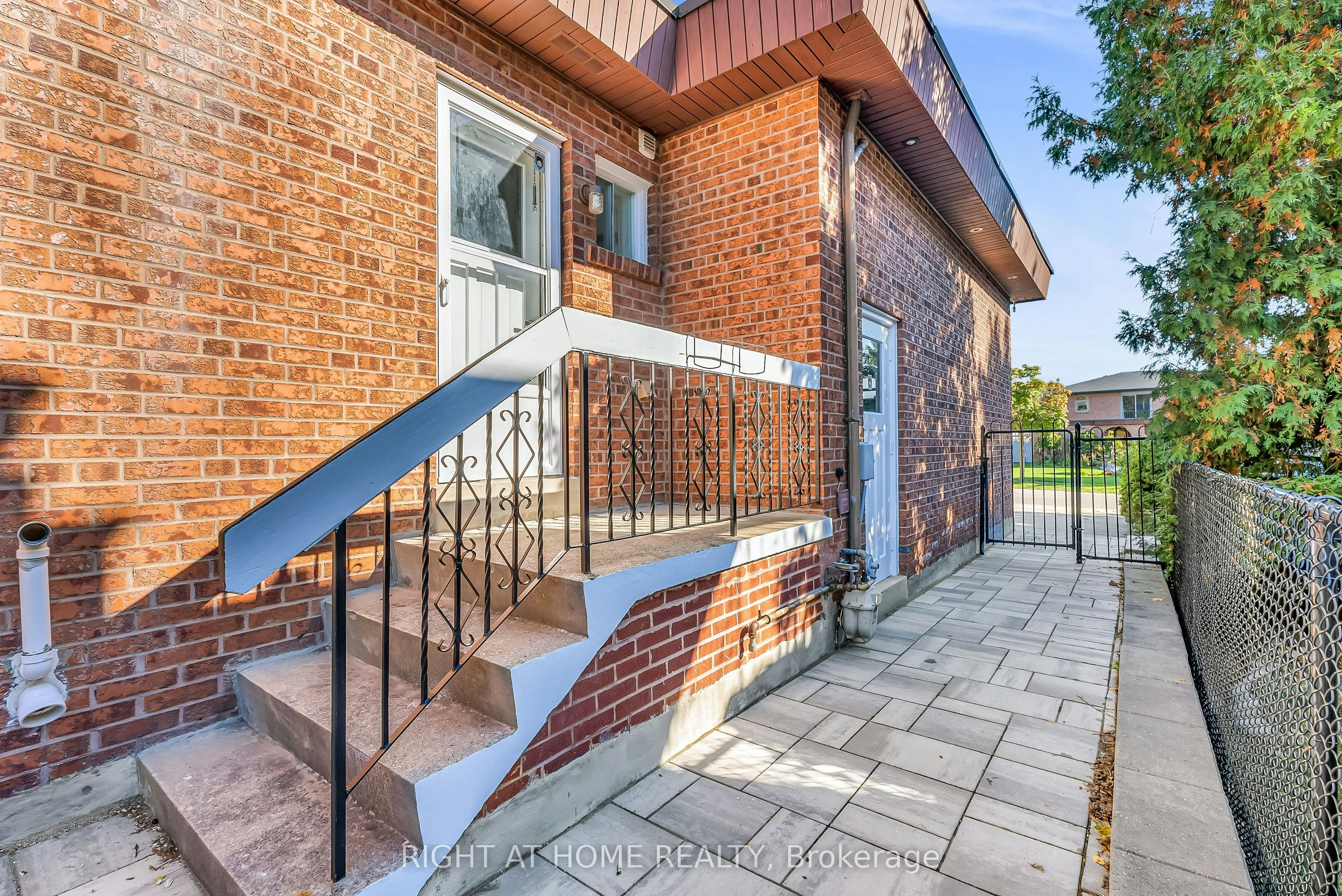 Lower level-373 Firglen Ridge, Vaughan, ON, L4L 1N6 - 9