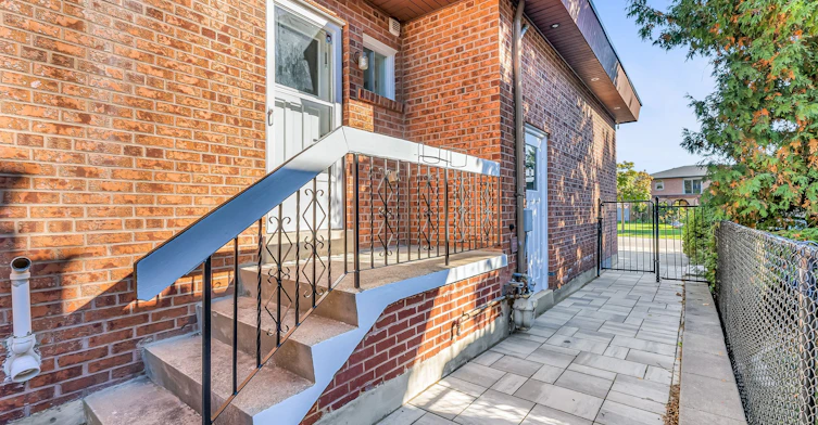 Lower level-373 Firglen Ridge, Vaughan, ON, L4L 1N6 - 9