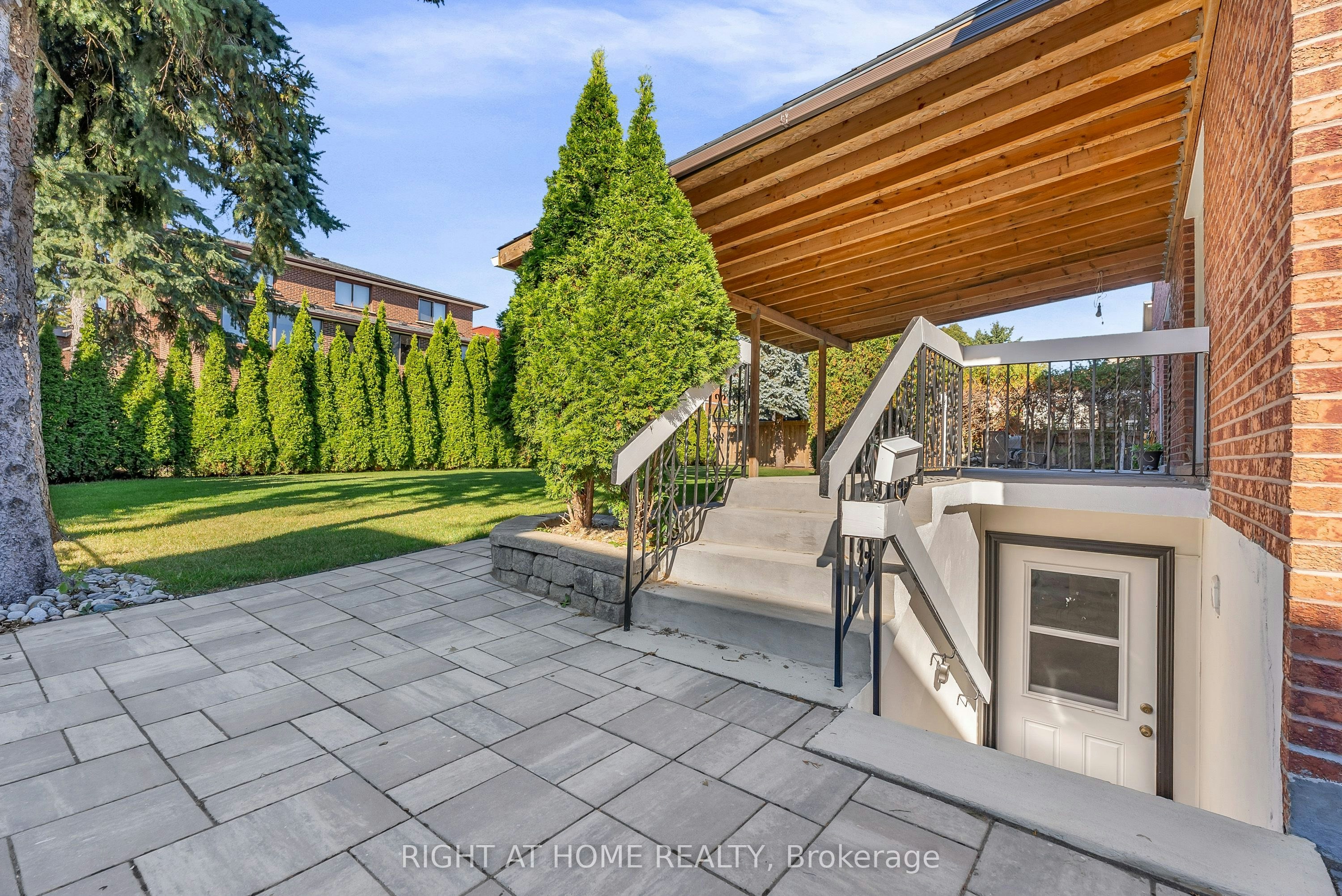Lower level-373 Firglen Ridge, Vaughan, ON, L4L 1N6 - 8