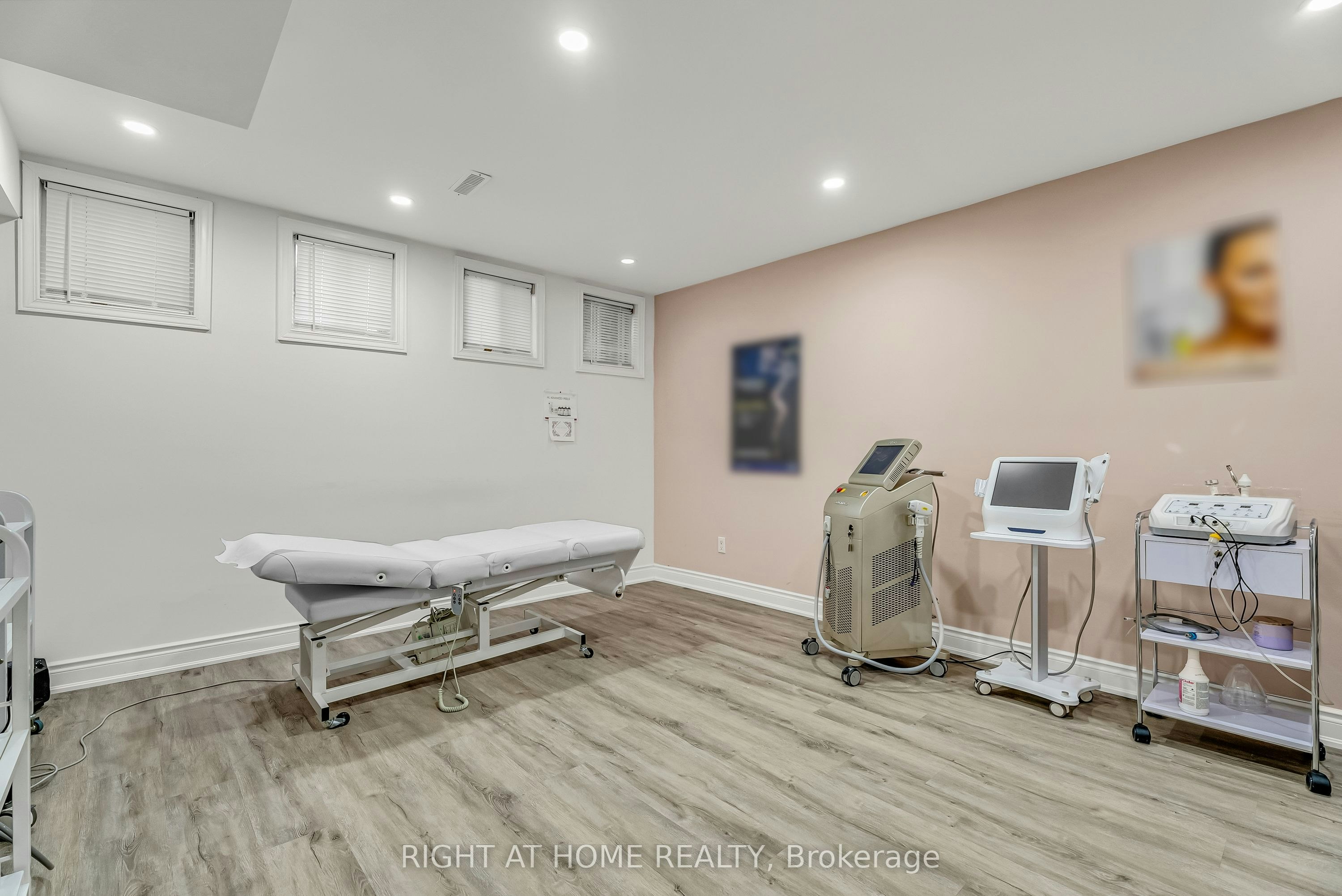 Lower level-373 Firglen Ridge, Vaughan, ON, L4L 1N6 - 5