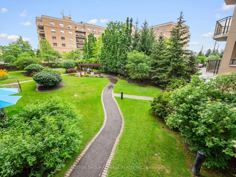 215-1 Maison Parc Court, Vaughan, ON, L4J 9K1 - 20